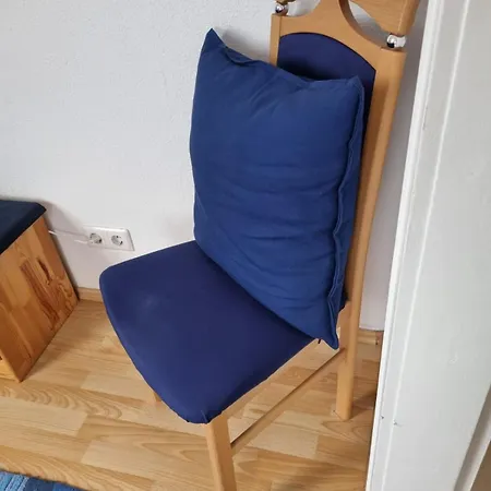 Stern Apartment *